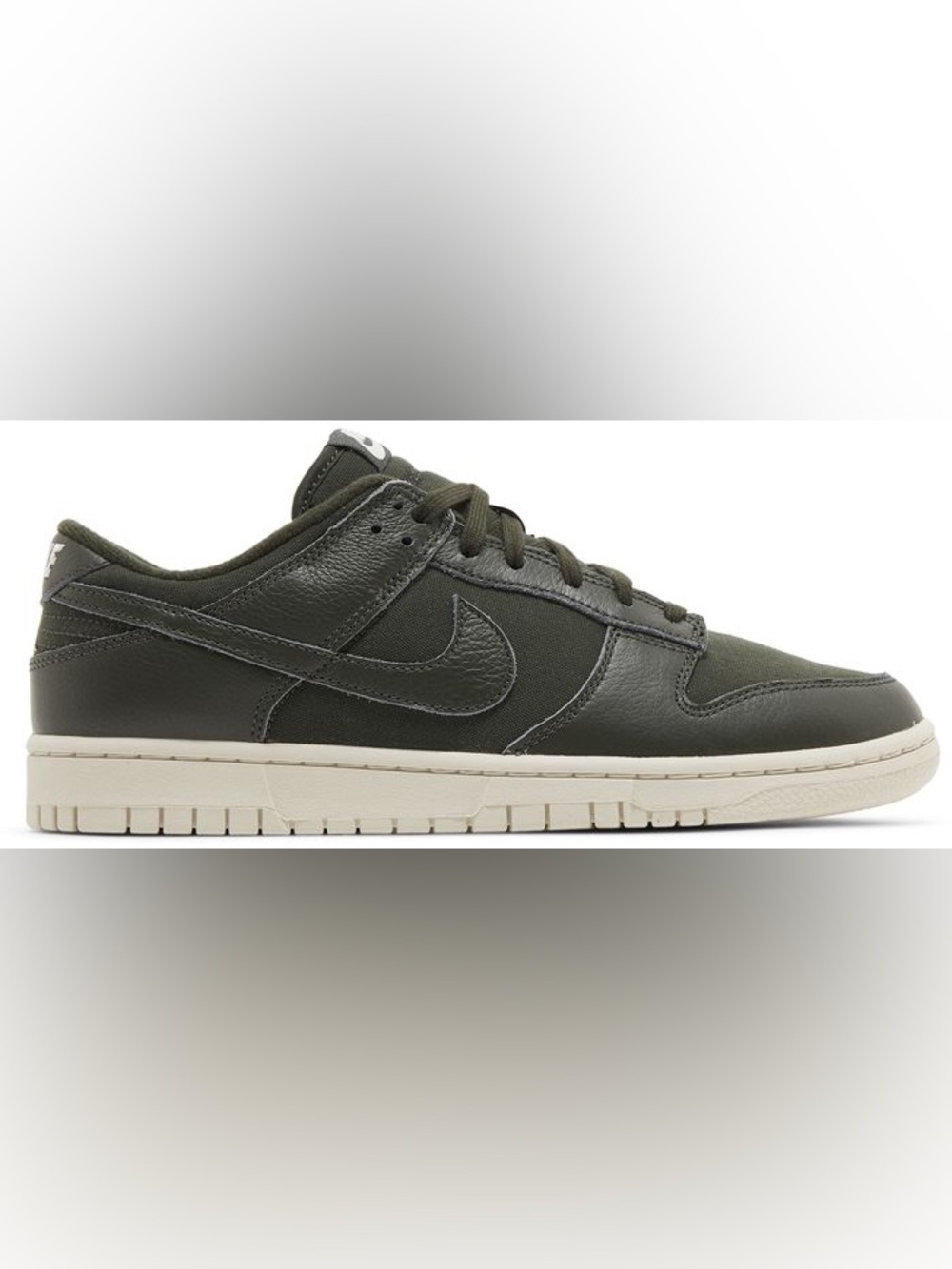 Nike Dunk Low Retro Premium Sequoia Sneakers. Men’s Size 11